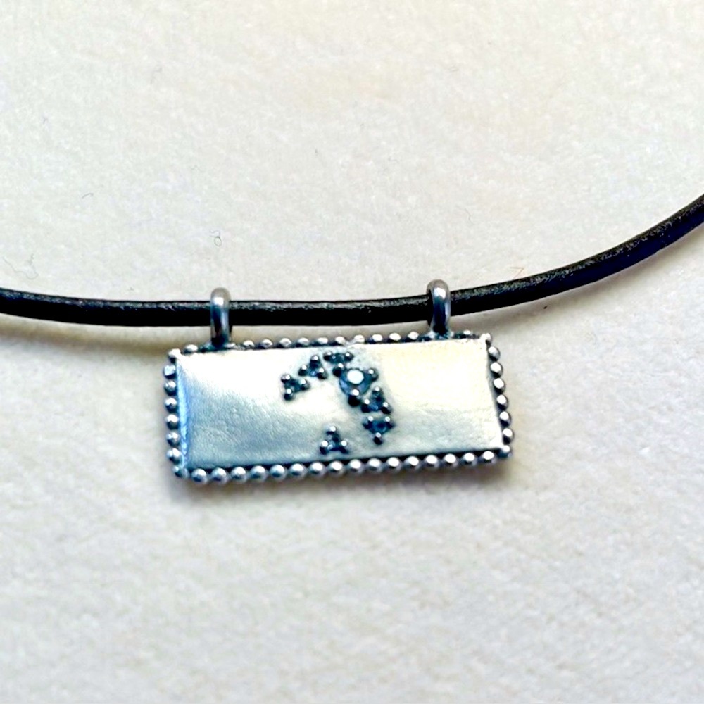 New! 💿💿Sundance Zodiac Stars Necklace with Topaz Inlet  Retail $98.